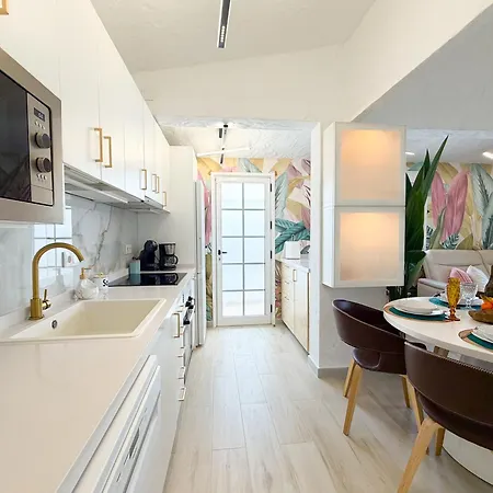 Oasis Iii : Paradise With Private Jacuzzi