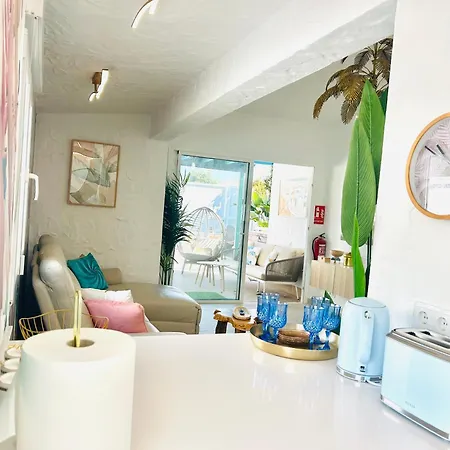 Oasis Beach III : Paradise With Private Jacuzzi Villa