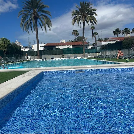 Oasis Iii : Paradise With Private Jacuzzi Willa