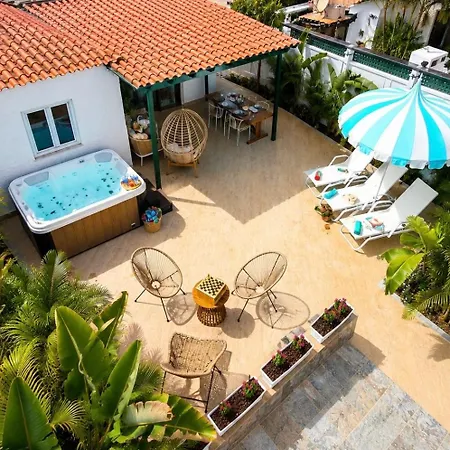 Oasis Beach III : Paradise With Private Jacuzzi