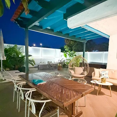 Oasis Iii : Paradise With Private Jacuzzi Villa